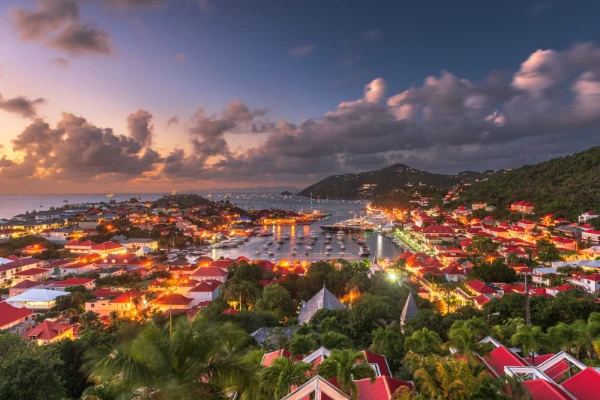 Widok na port Saint Barts