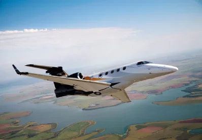 Super light jet Embraer Phenom 300