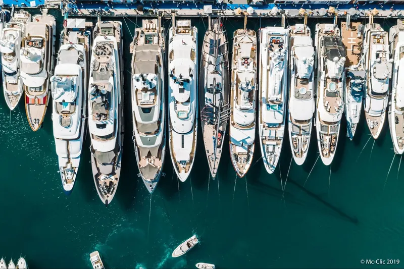 El puerto deportivo durante el Monaco Yacht Show