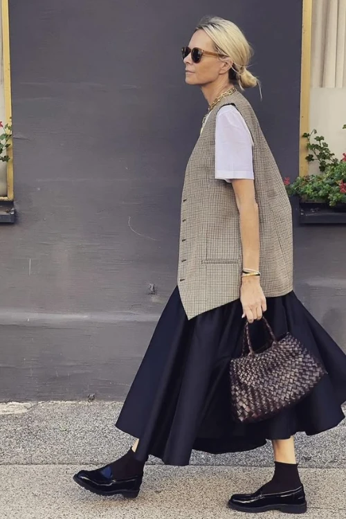 tailored-vest-women-styling