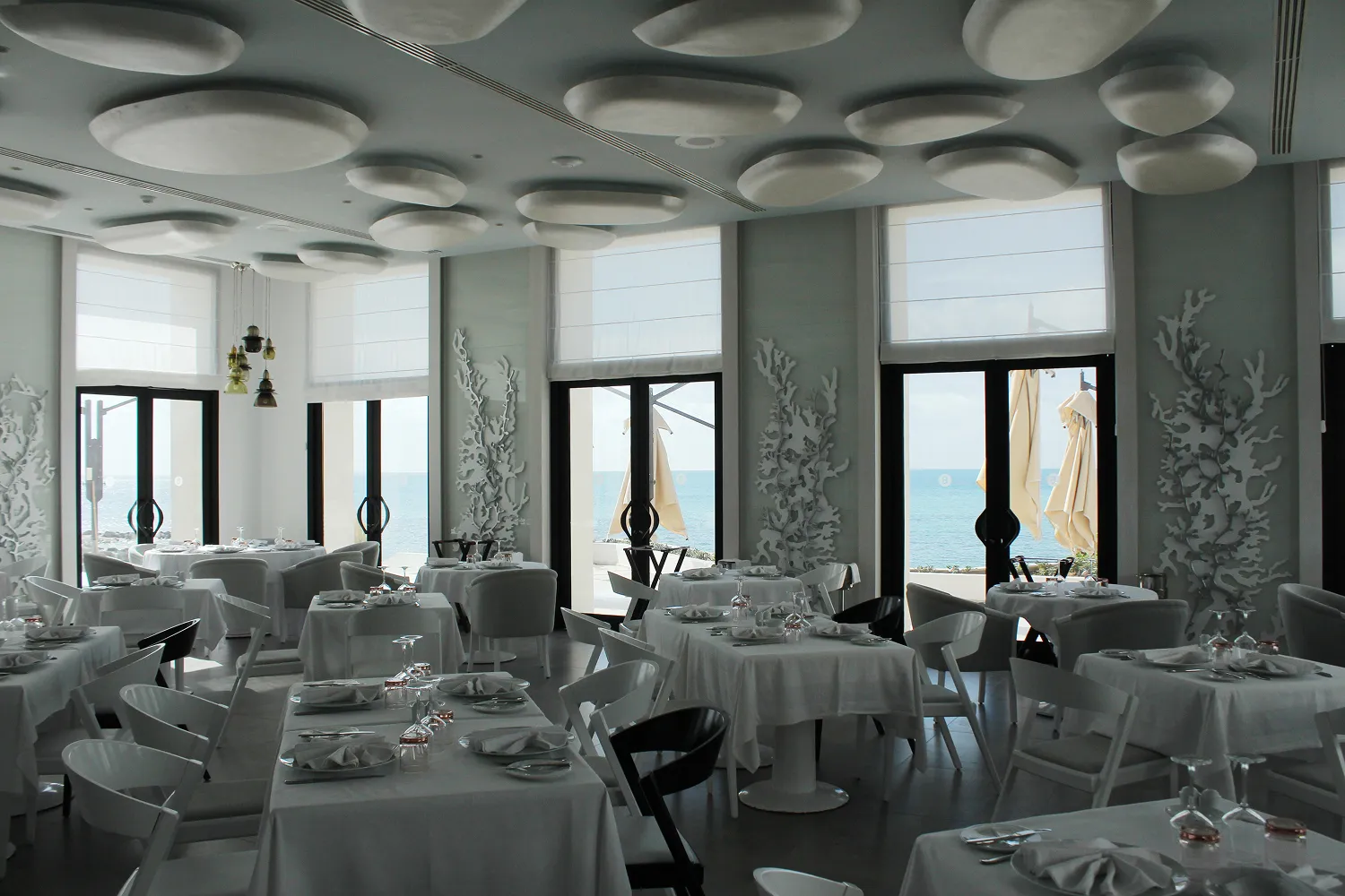 TW60 Confort thermally broken swing door