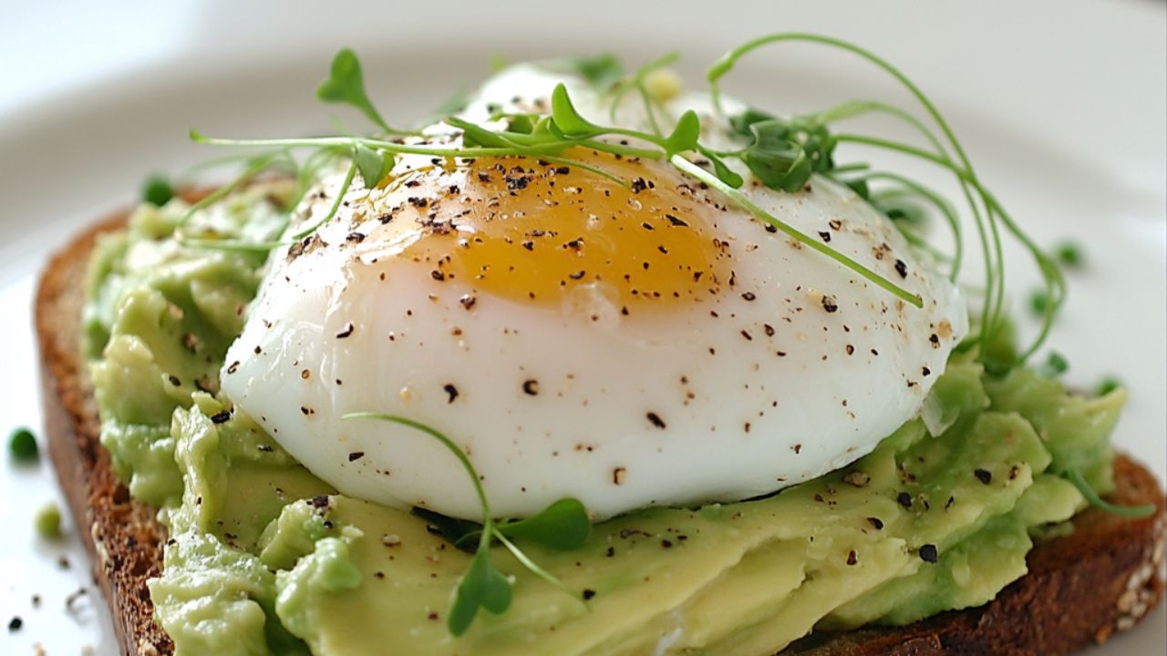 what to eat to improve sleep