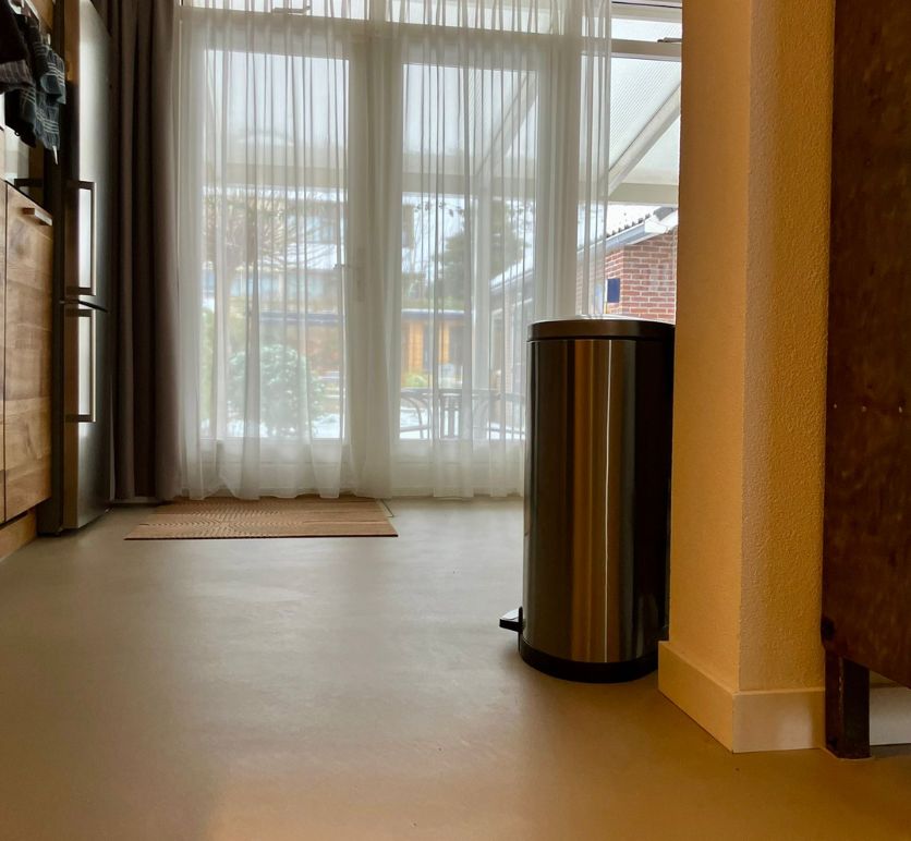 Lavasteen gietvloer Voorschoten – duurzaam, krasvast en stijlvol wonen