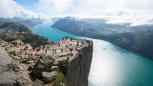 A picture of Pulpit rock from the mountains
