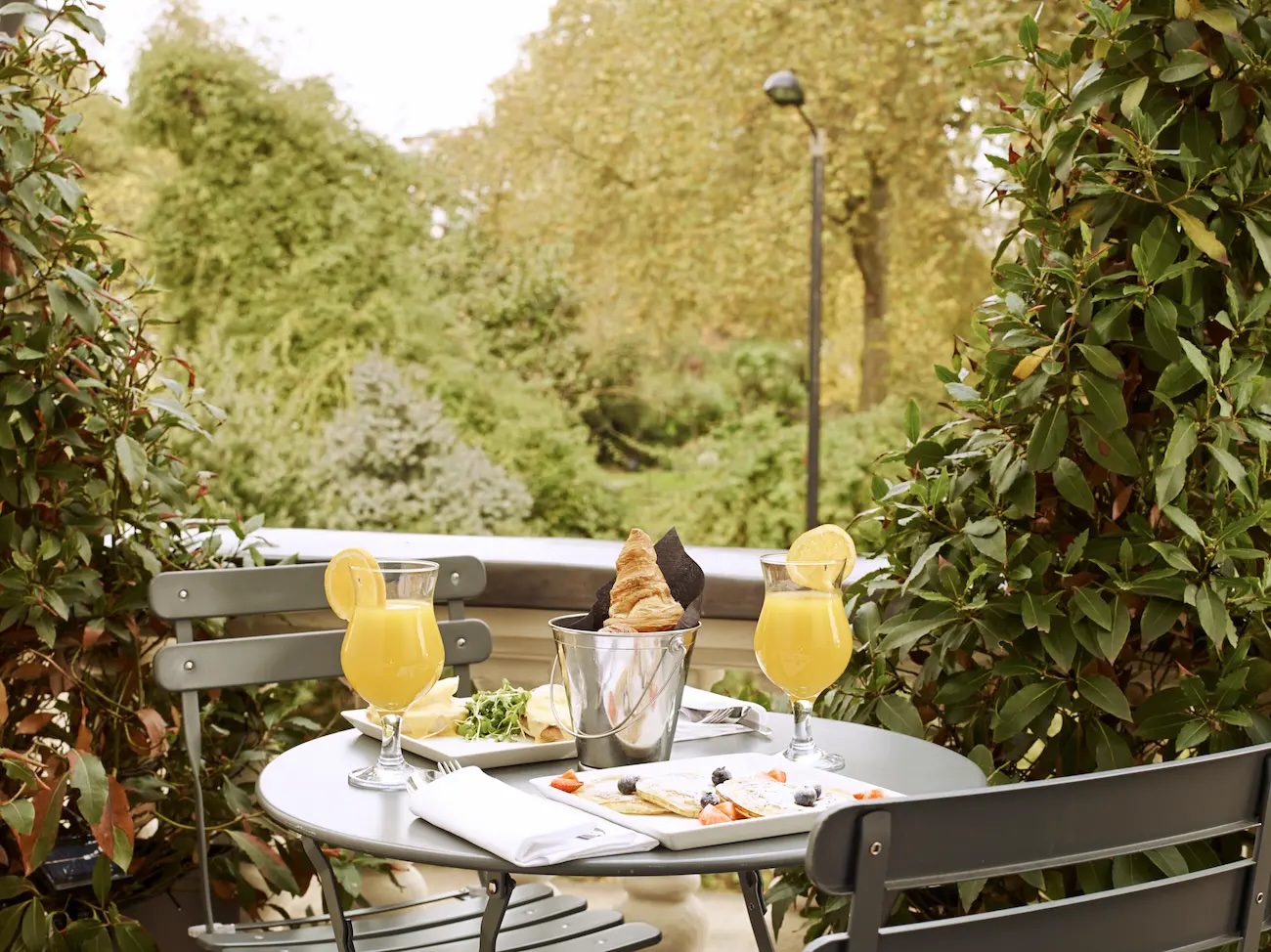 Eccleston Square Luxury Boutique Hotel - Balcony King room