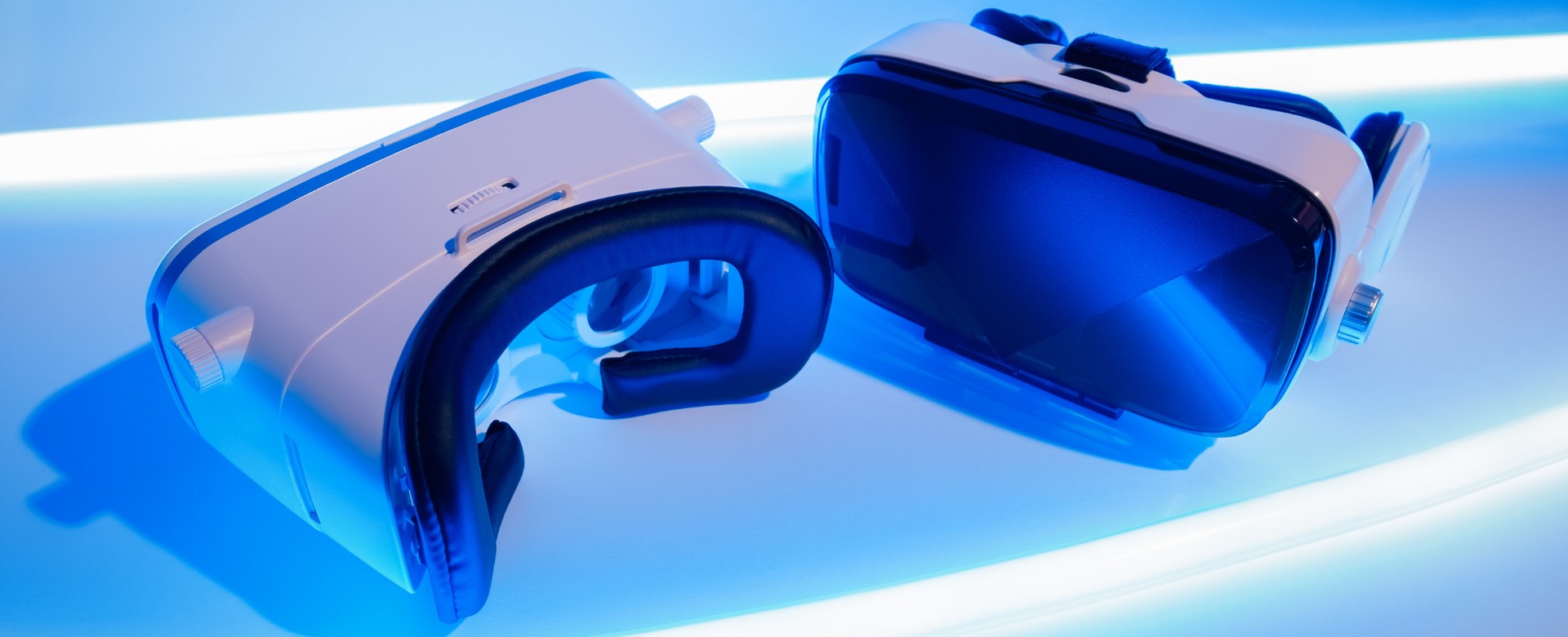 Virtual Reality (VR) Statistics: Active Users in 2023–2025