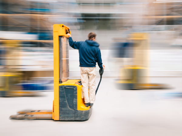 Traditional brand distribution network