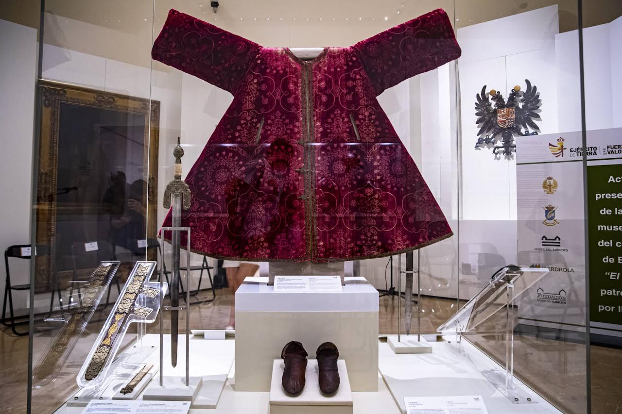 Nueva vitrina para la indumentaria del Rey Boabdil