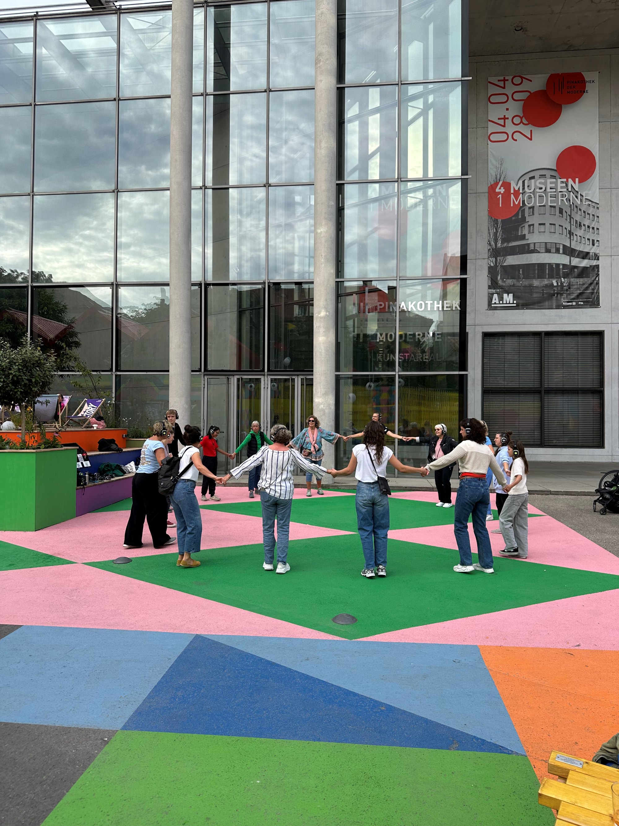 Headphones on, music on!