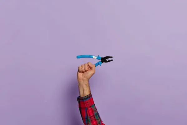 pliers