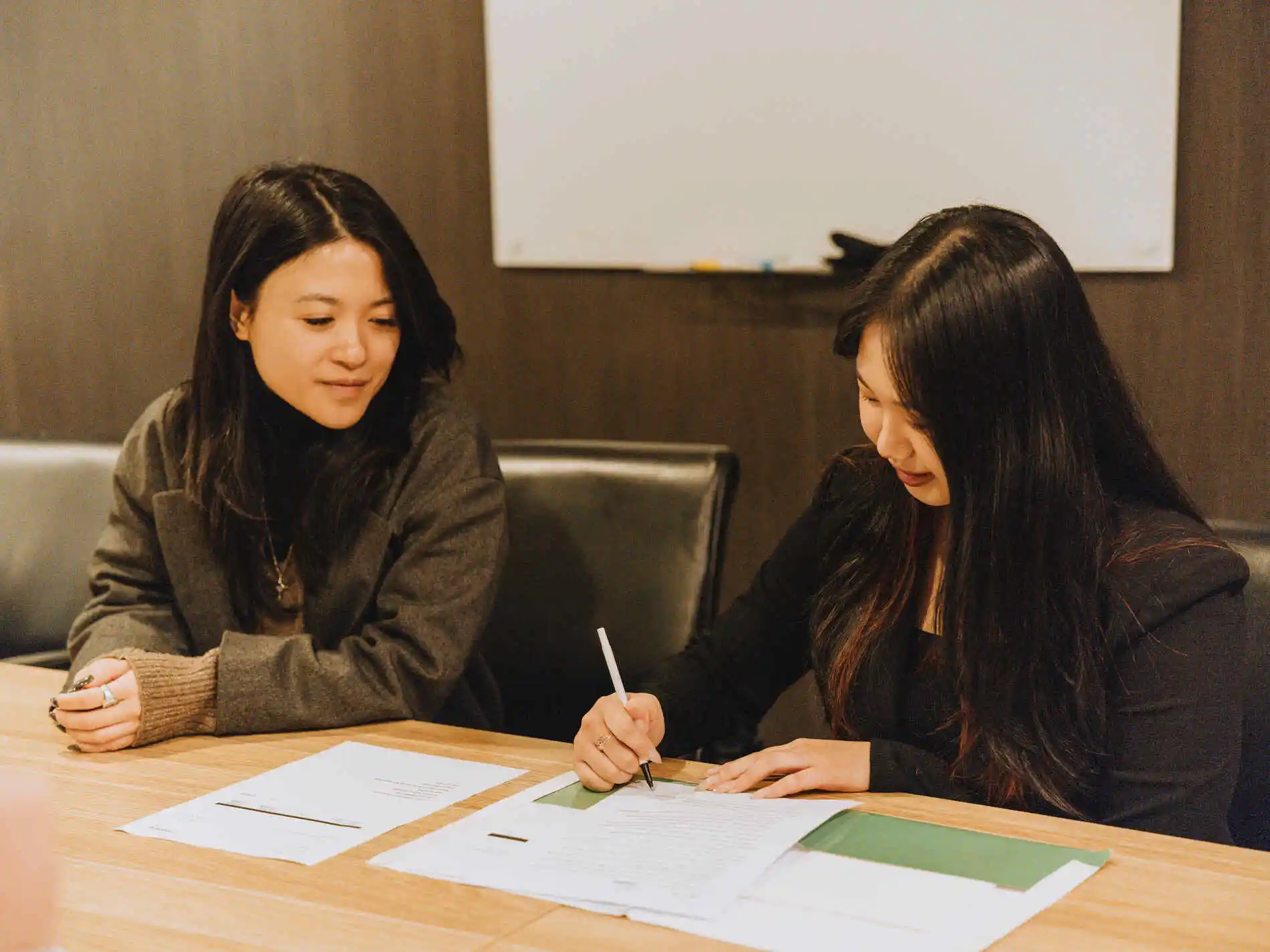 Contratto di lavoro per l'assistenza all'infanzia: tutto quello che c'è da sapere per colmare le carenze di personale