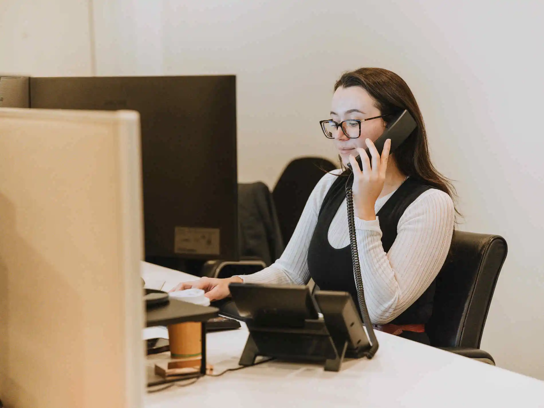 Who Covers the Costs When Sponsoring an Employee on an Australian Working Visa?