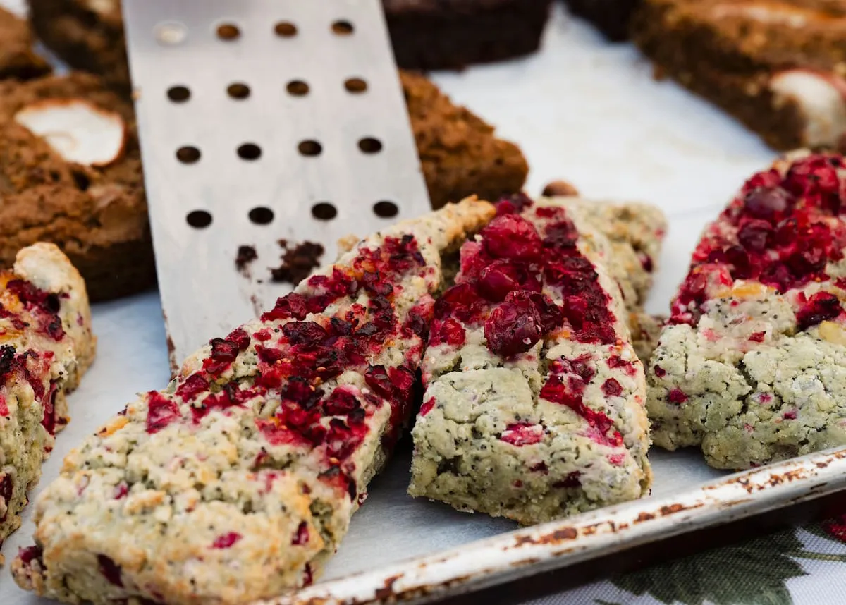 Delicious, fresh-baked pastries line a pan.