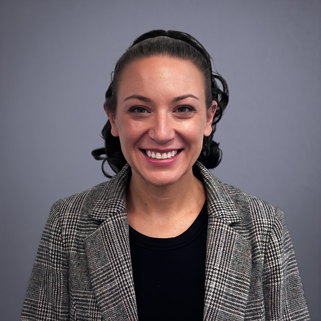 Sara Titzell Headshot