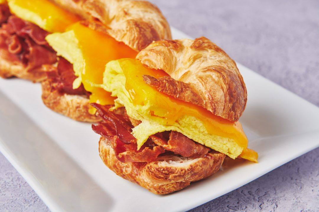Breakfast egg sandwiches