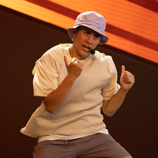 Meno Thomas teaching a class