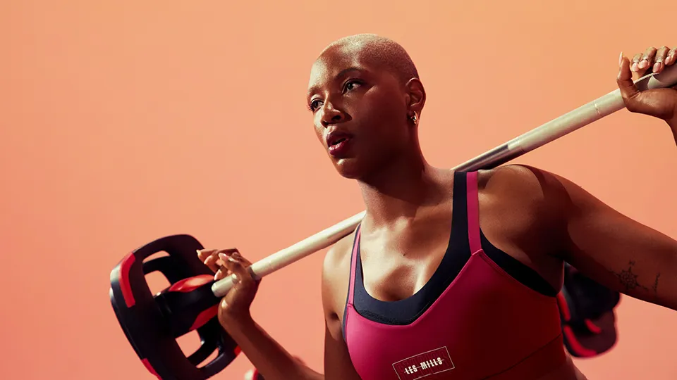 person lifting a Smartbar