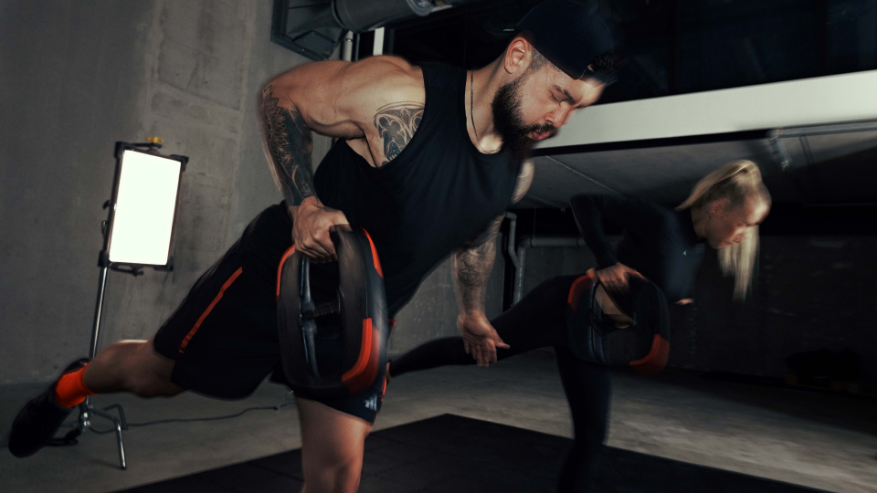 LES MILLS FUNCTIONAL STRENGTH fuses lifting with power