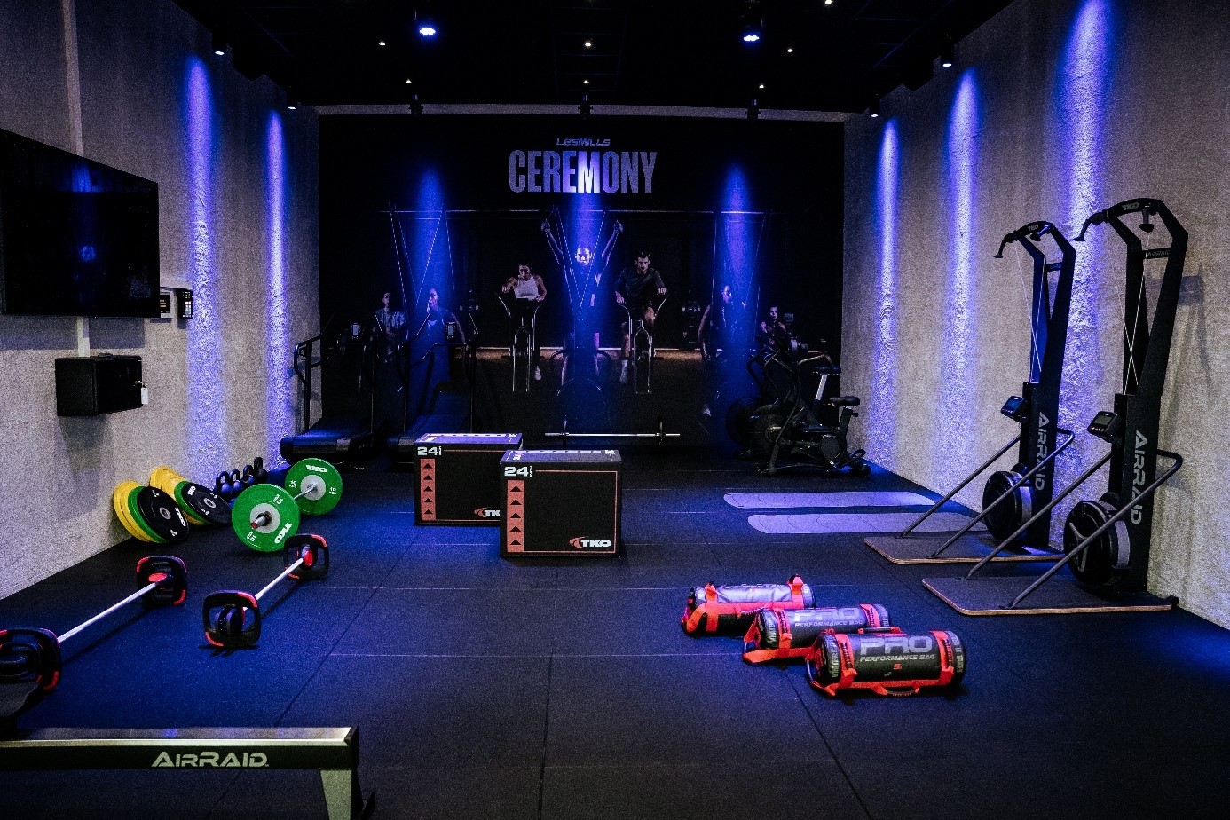 Sportcentrum URSUS maakt van squashbaan een powerhouse voor LES MILLS CEREMONY!
