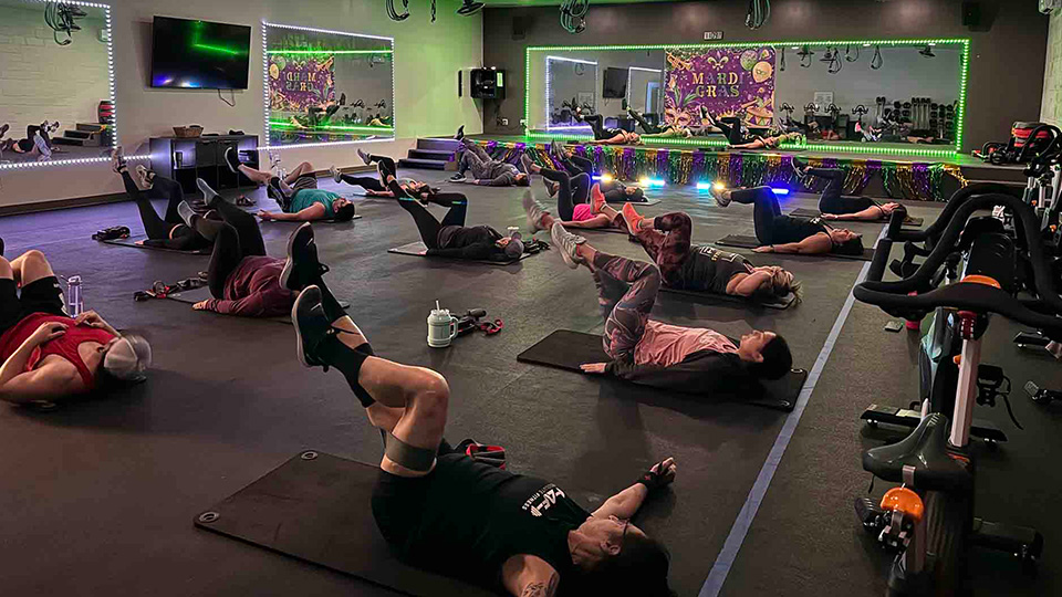 田舎町の人気クラブ：被災からの復活ストーリー