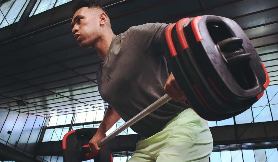 Man lifting barbell