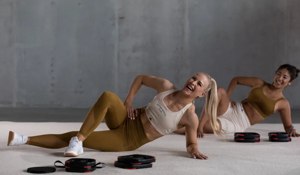 Erin Maw doing core training