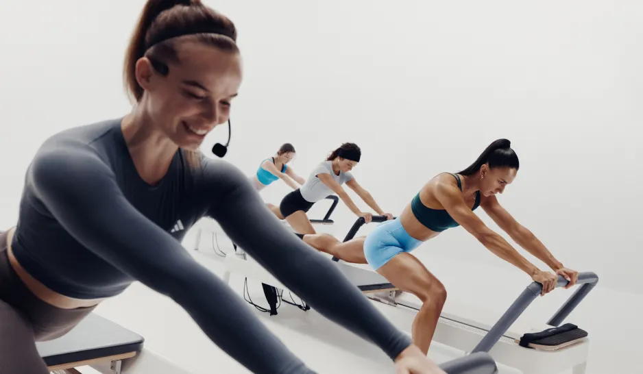 Summer Bradley teaches LES MILLS REFORMER