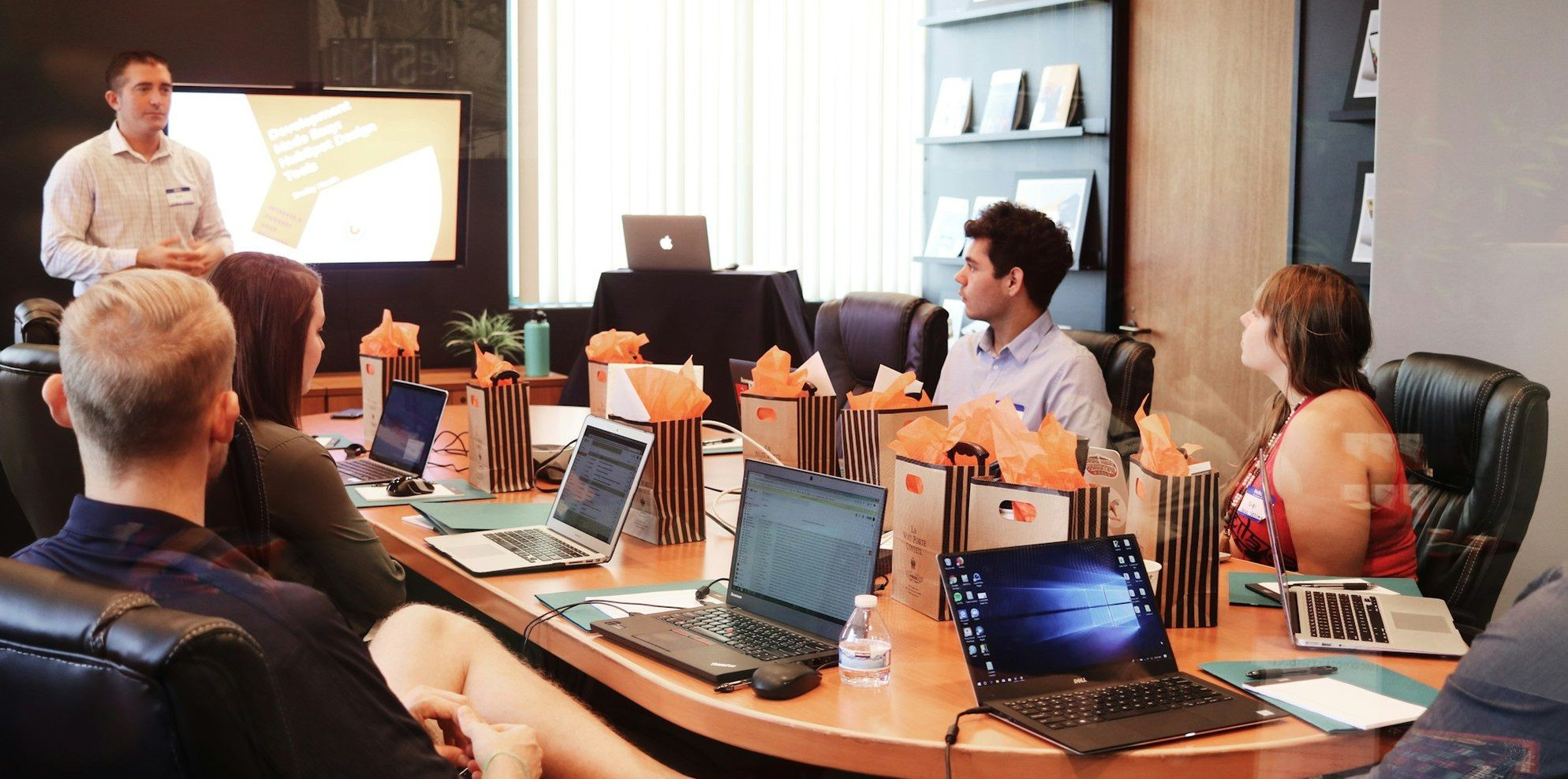 A comparison of rostering and time-tracking software for Australian SMEs across award interpretation, integrations and cost.