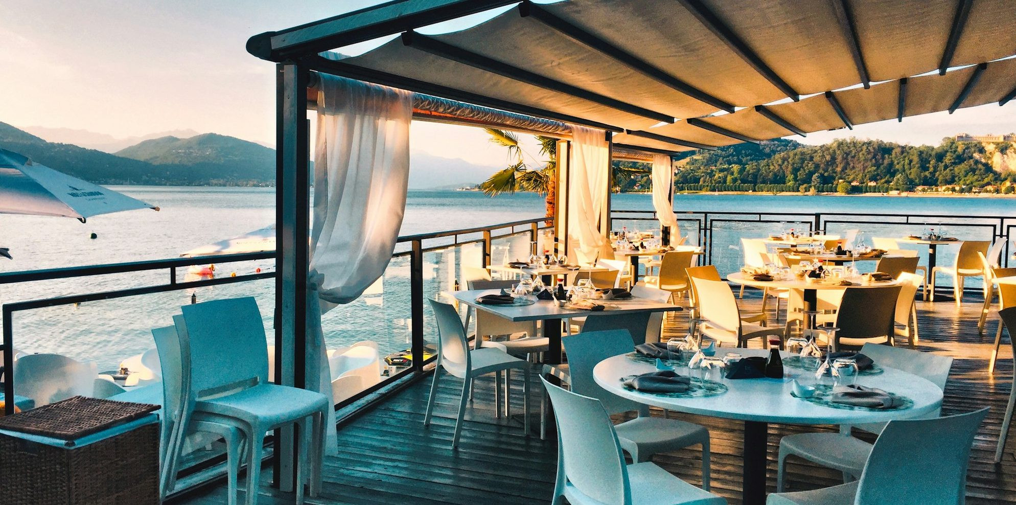 A restaurant group's weekly flash report across three venues showing sales, cost of goods and labour percentages against targets.