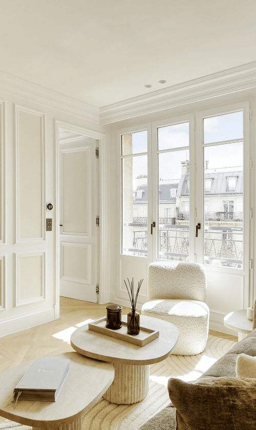 Living room of The Lander apartment, contemporary and bright design after a day of sightseeing.