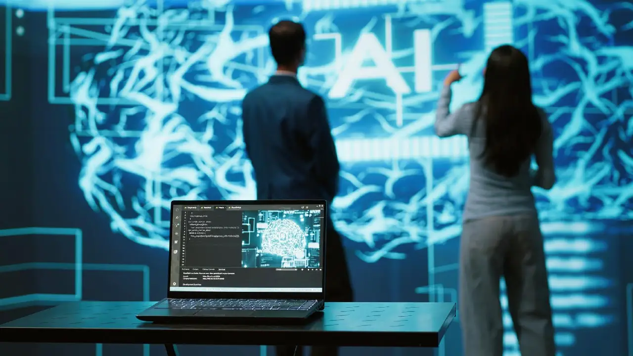Formazione obbligatoria sull'Intelligenza Artificiale: cosa prevede l'AI Act per le aziende