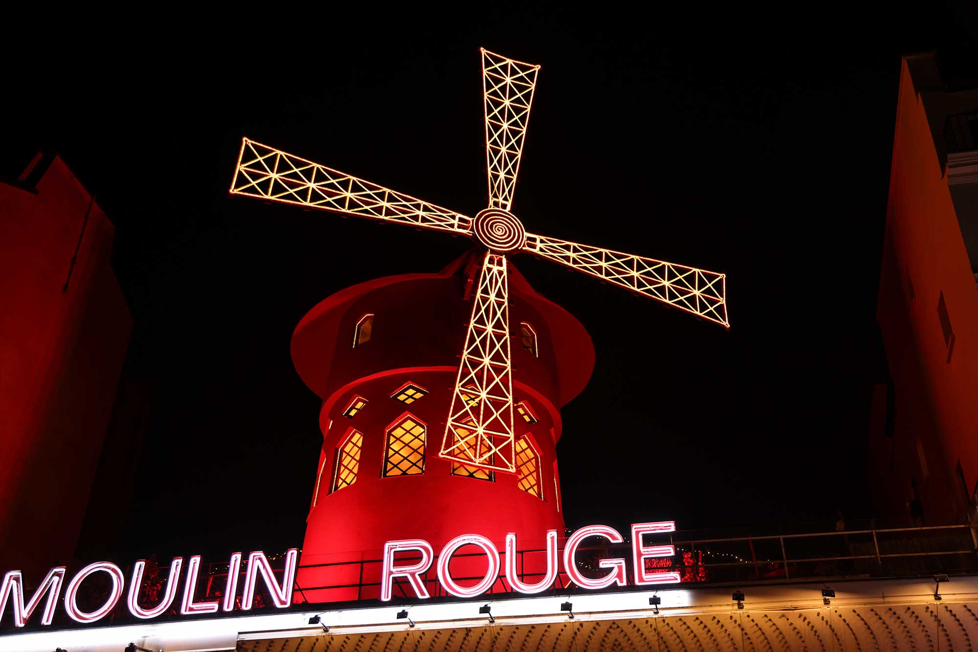Moulin Rouge at night