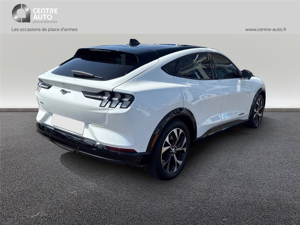 FORD MUSTANG MACH-E Premium