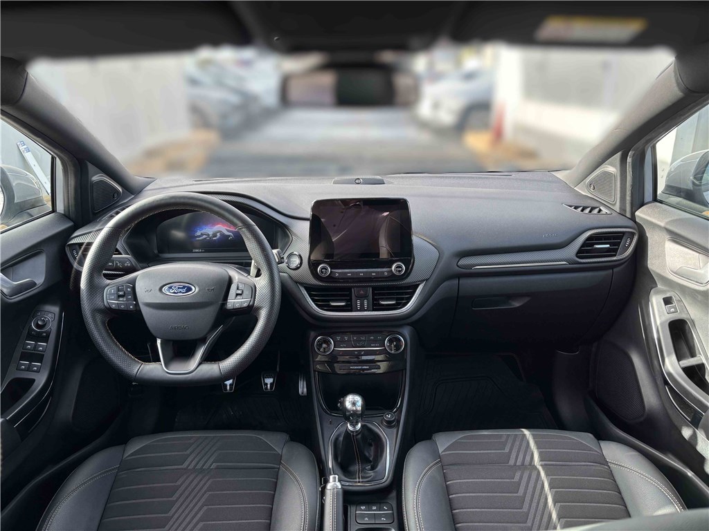 FORD PUMA ST-Line X Gold Edition