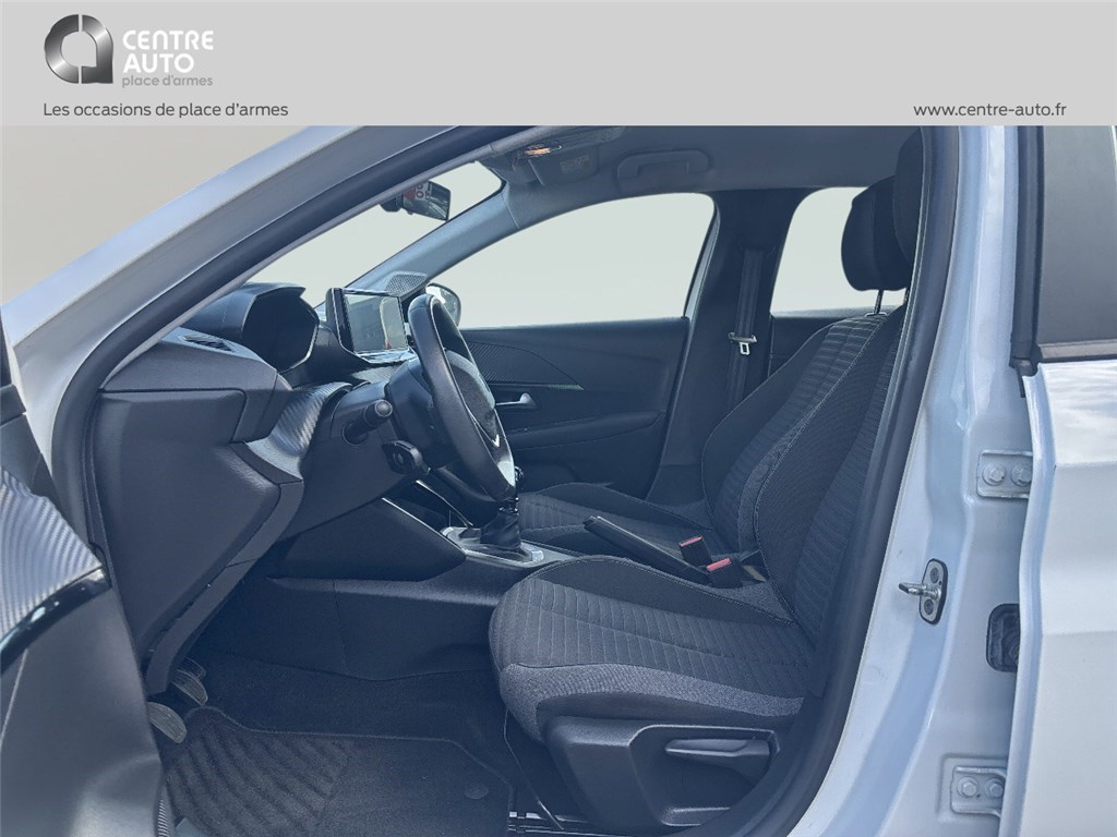 PEUGEOT 208 Active