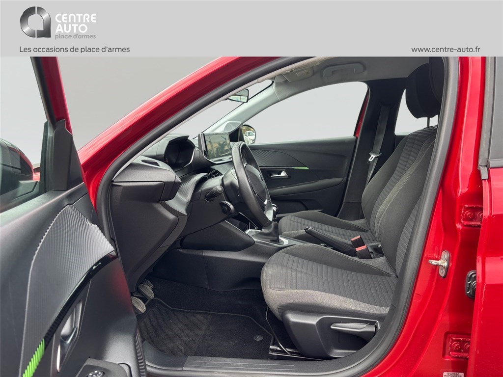 PEUGEOT 208 Active