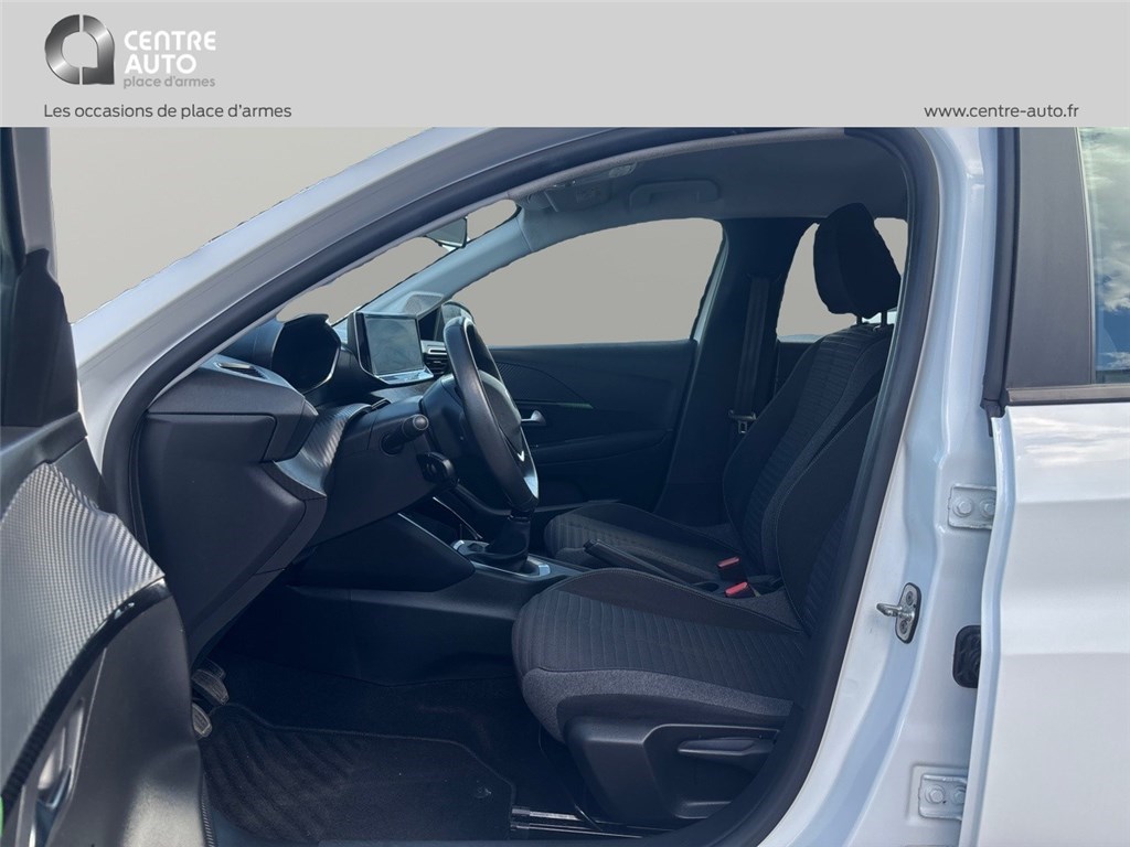 PEUGEOT 208 Active