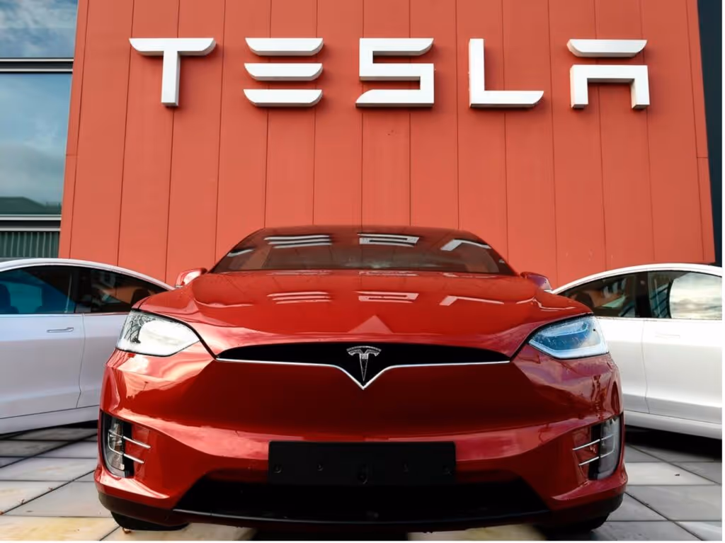 The Race for Car Connectivity: How Tech Giants Are Transforming the Automotive World