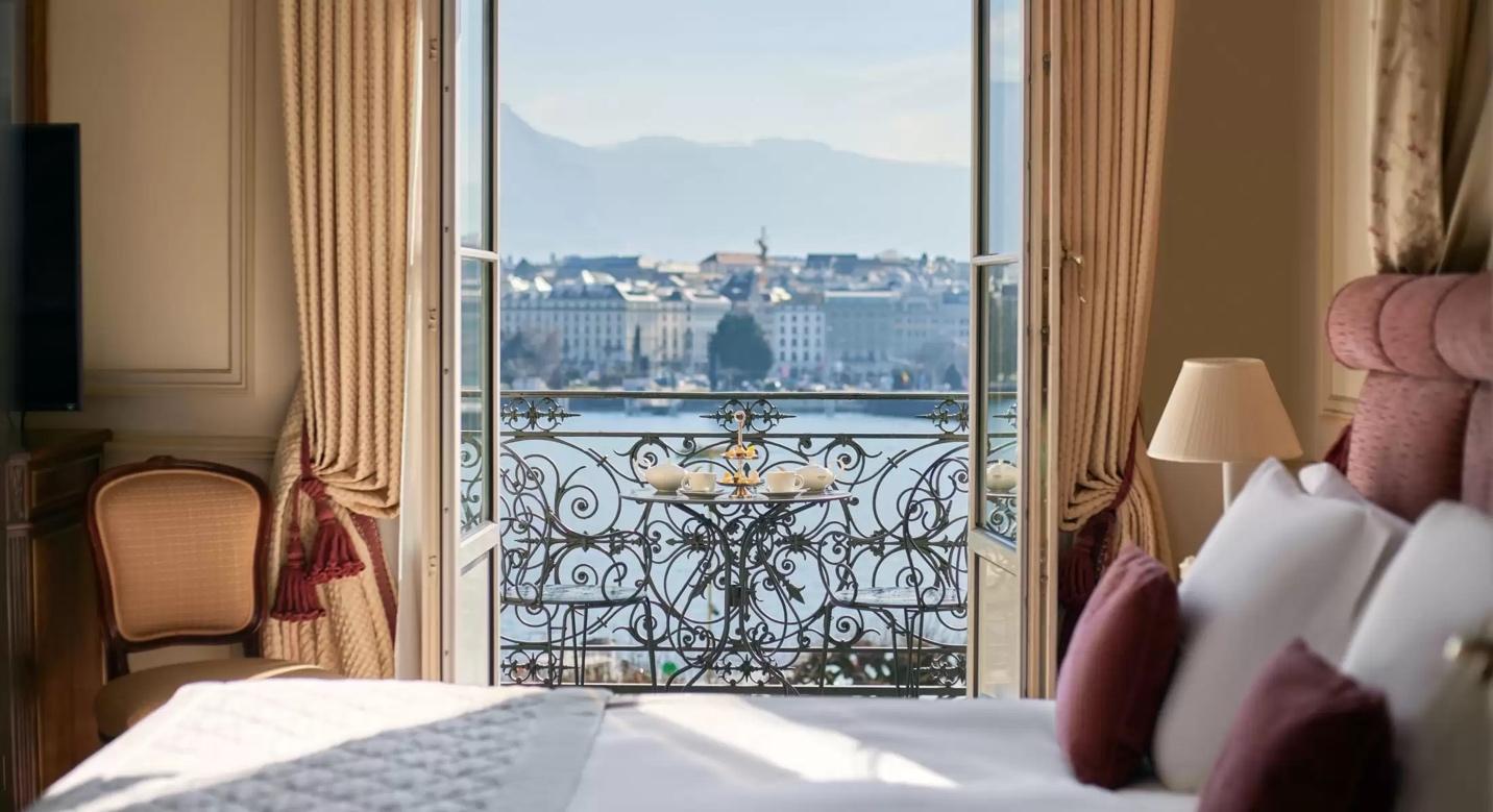 Beau-Rivage Palace lake-view suite with Lake Geneva panorama