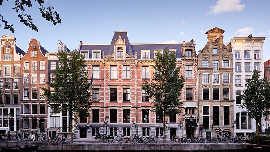 From Empty Tables to Cultural Hubs: How Kuwaiti Hotels Can Win the Hearts of Locals