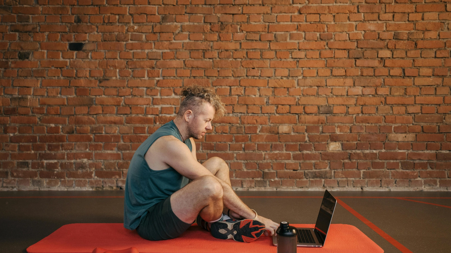 Online Strength and Conditioning