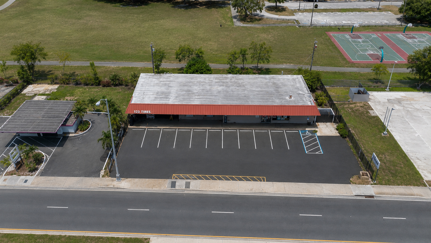 3251 NW 183 St