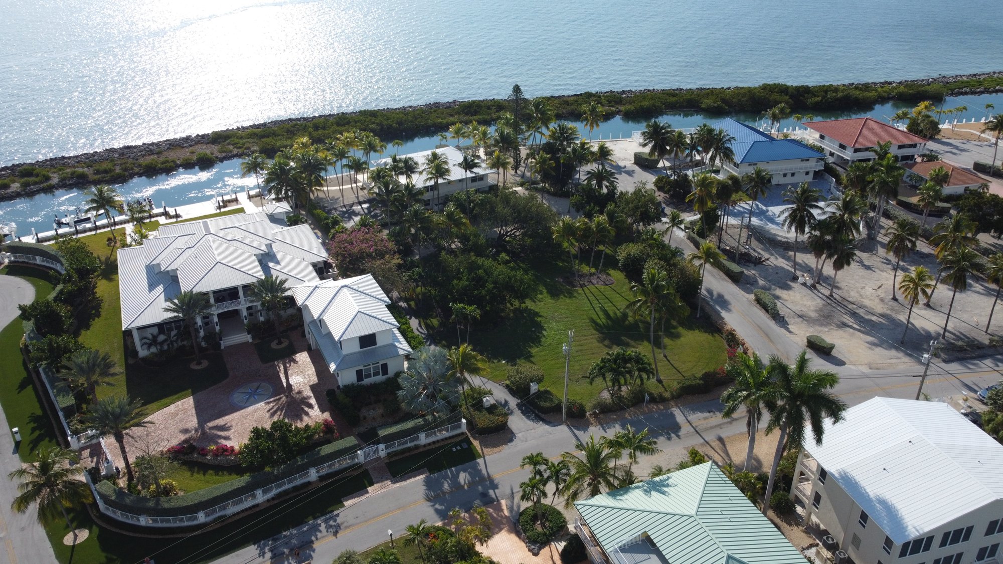 Aerial view of 341 E Seaview Dr waterfront, Duck Key