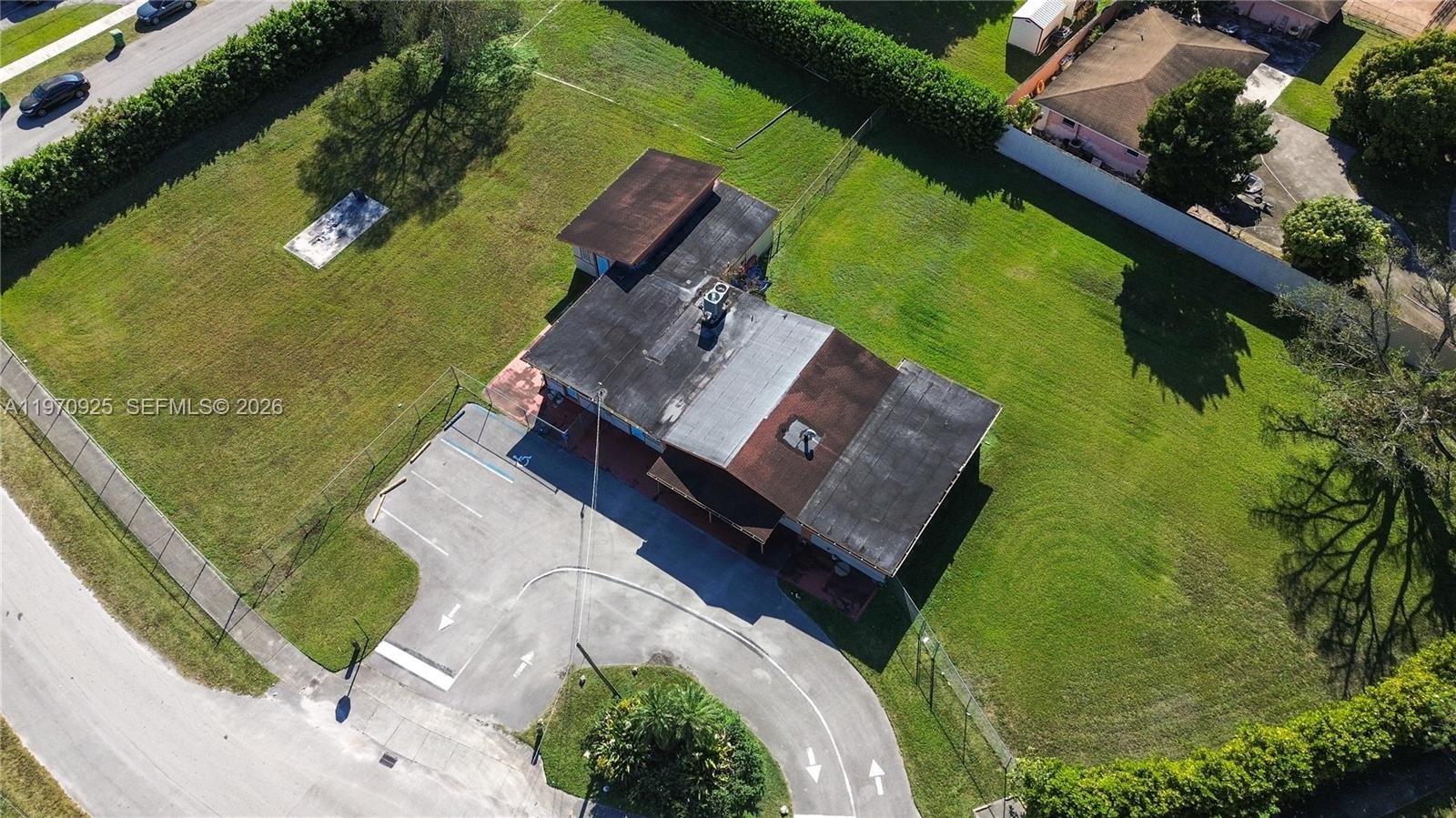 10450 NW 19th Ave, Miami (photo 3)