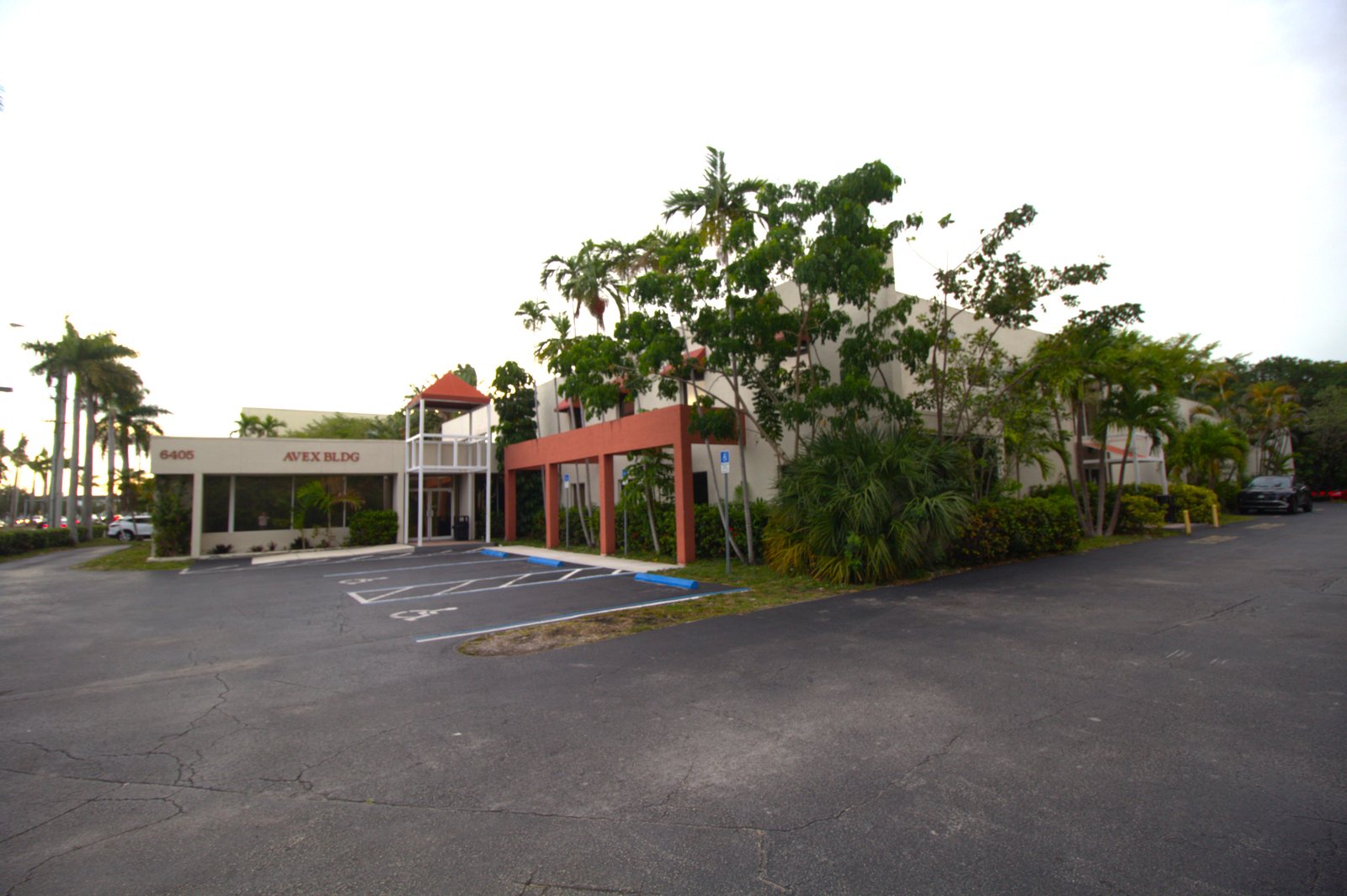 6405 NW 36th St (Sold)