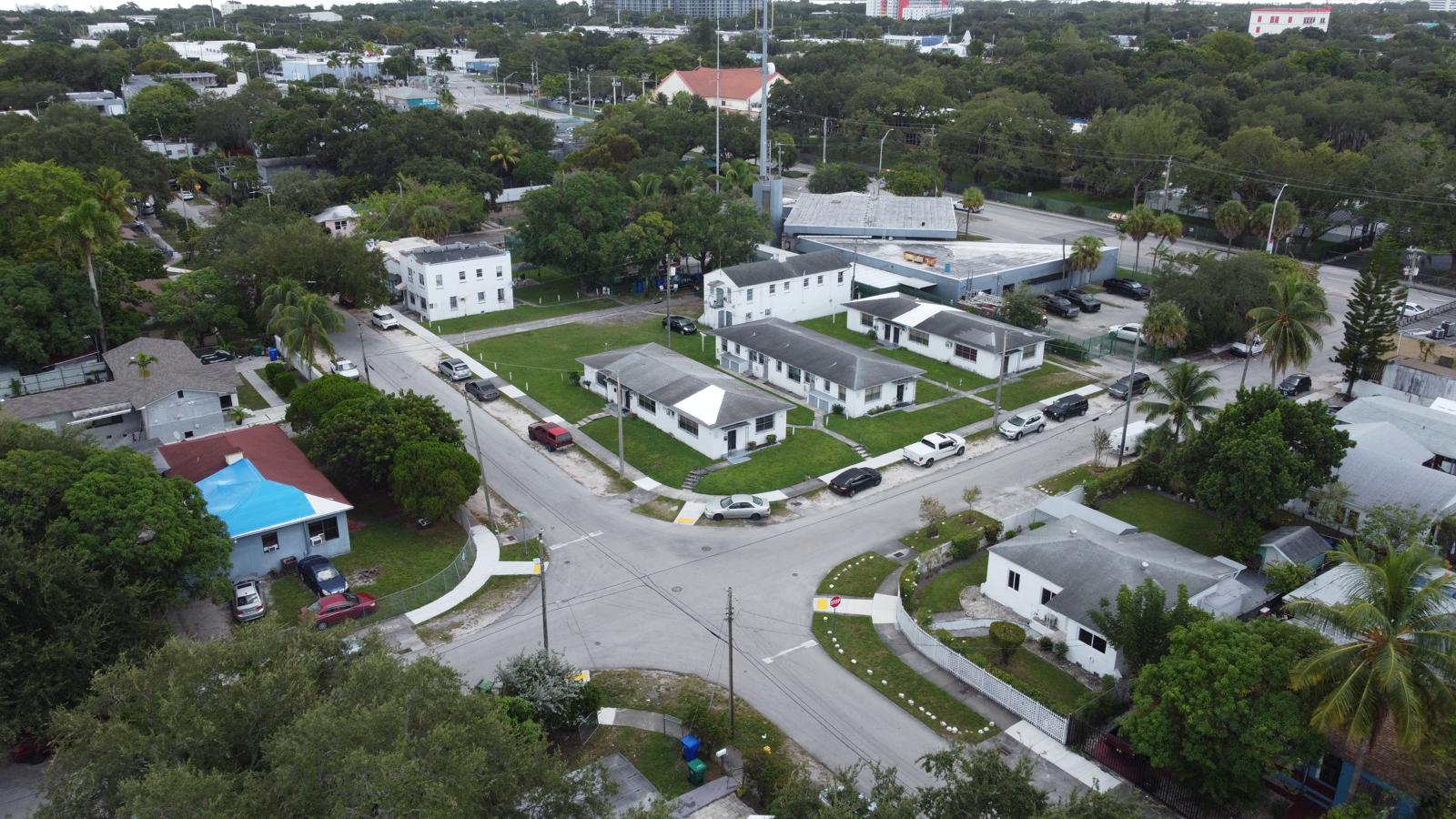 6255 NE Miami Pl, Miami (photo 2)