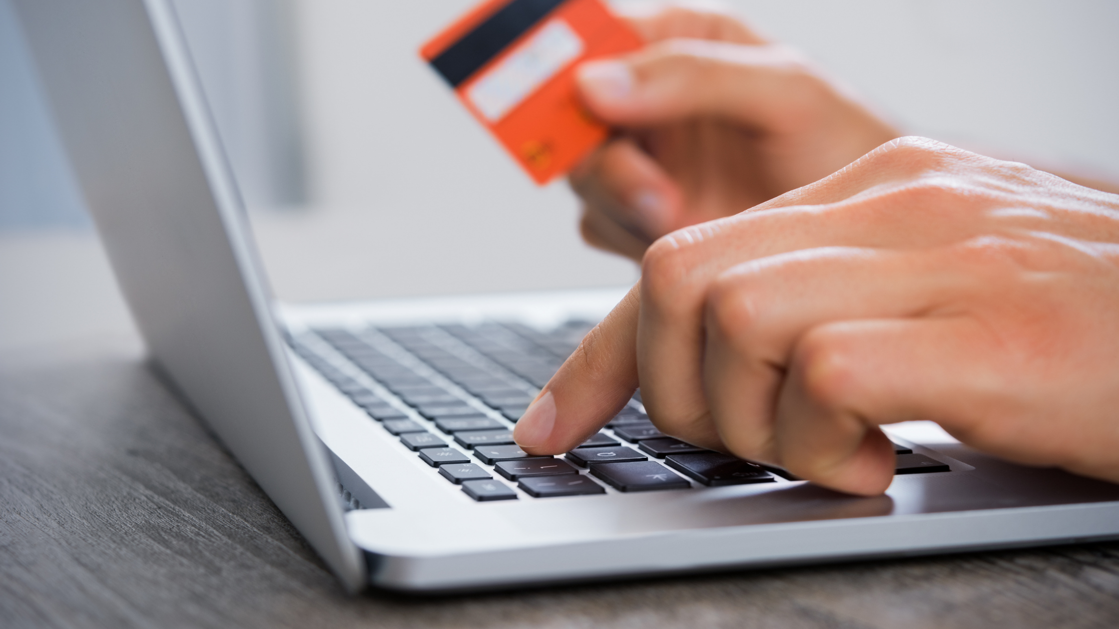 ¿Cuál es mejor? ¿Pago recurrente o pago único?