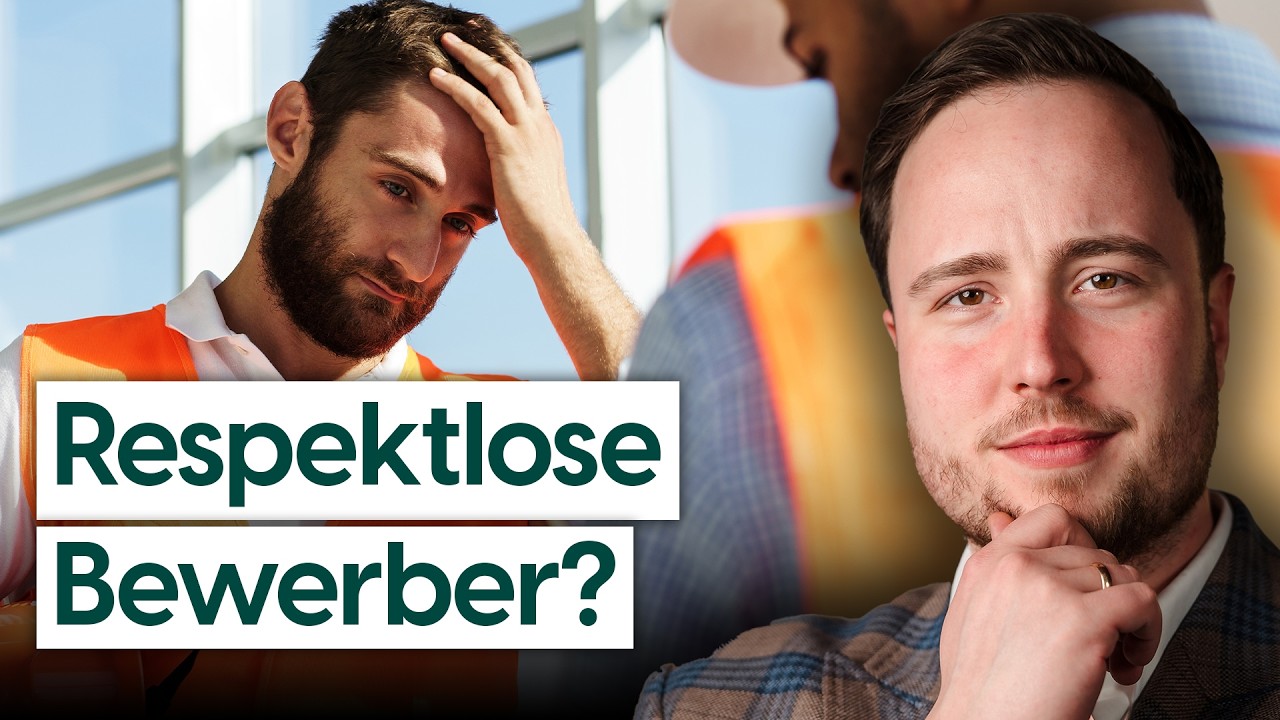 Bewerbungsgespräch: Arbeitgeber und Bewerber sitzen sich am Besprechungstisch gegenüber