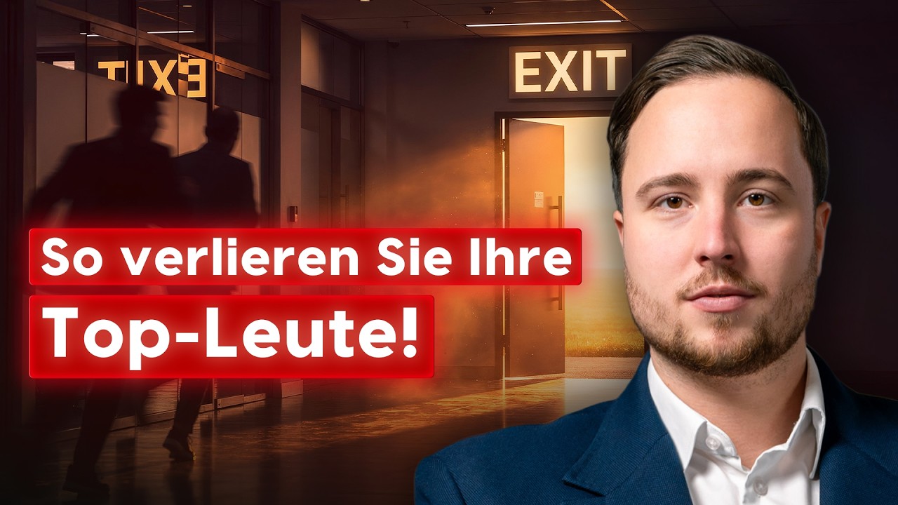 Erschöpfter Mitarbeiter am Schreibtisch trägt die Arbeitslast seines Teams