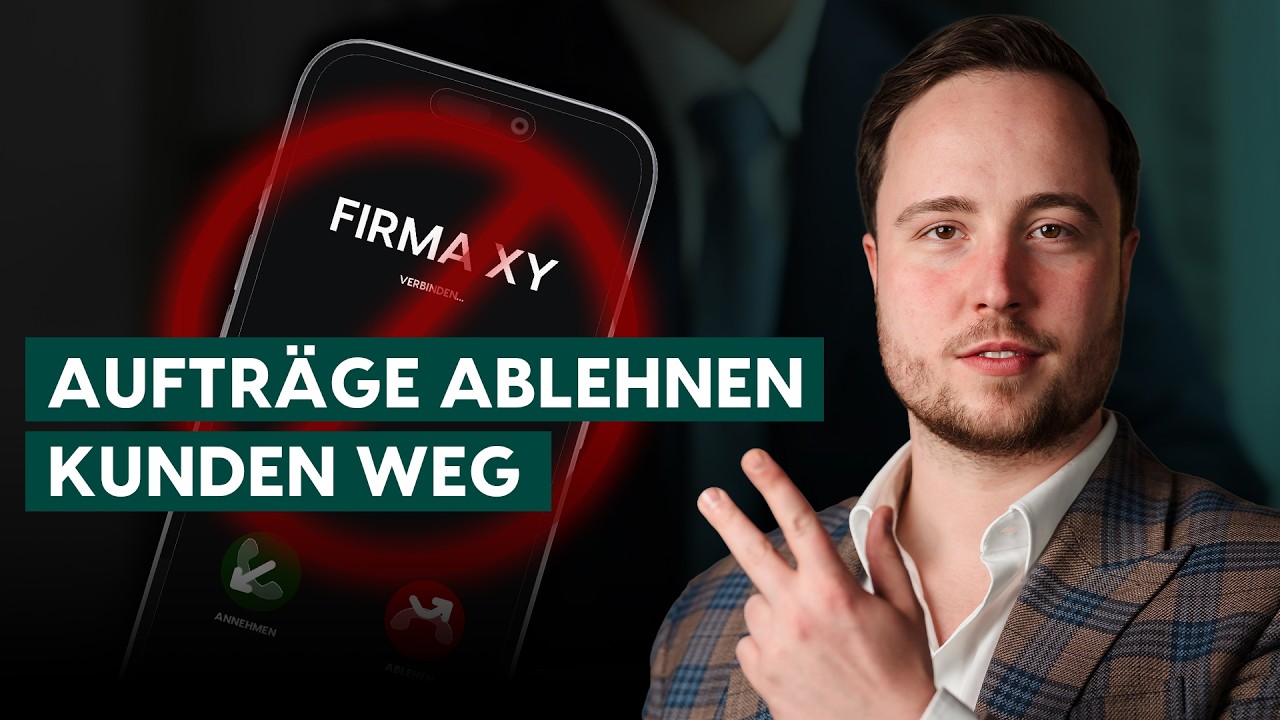 Erschöpfter Facharbeiter in einer Werkhalle als Symbol für Überlastung im Team